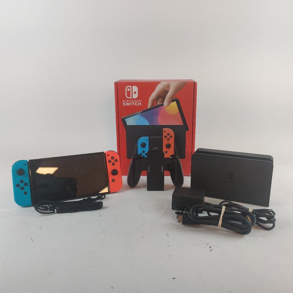 Nintendo Switch Oled || 64GB || Compleet in doos, Spelcomputers en Games, Overige genres, 1 speler, Ophalen of Verzenden, Zo goed als nieuw