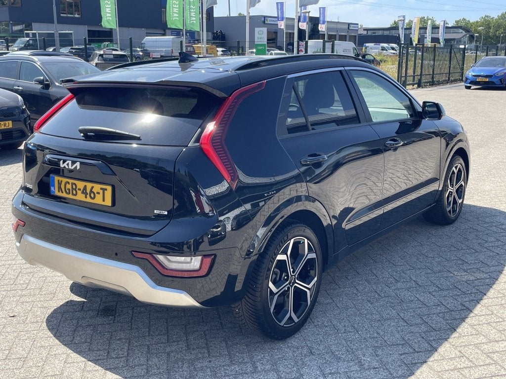 Kia Niro 1.6 GDi HEV Launch Edition (bj 2023, automaat), Auto's, Gebruikt, Euro 6, Zwart, Bedrijf