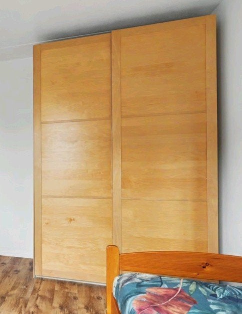 Kast Ikea 150 breed met hanggedeelte en veel legplanken, Huis en Inrichting, Ophalen, Met deur(en), Gebruikt, 100 tot 150 cm