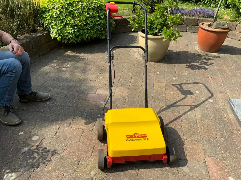 Wolf-Garten Verticuteermachine UV 30 E - 30 cm werkbreedte, Tuin en Terras, Ophalen, Gebruikt, Elektrisch