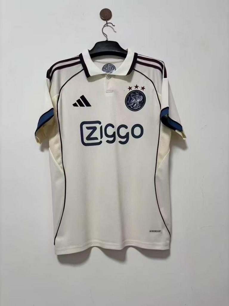 Ajax Thuis, Uit & 3e Shirts, Trainingspakken en meer!, Sport en Fitness, Voetbal, Maat XS of kleiner, Ophalen of Verzenden, Nieuw