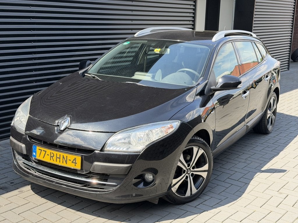 Renault Mégane Estate 1.4 TCe Bose| ZWART| LEER| CLIMA| CRU, Euro 5, Gebruikt, 4 cilinders, Leder en Stof