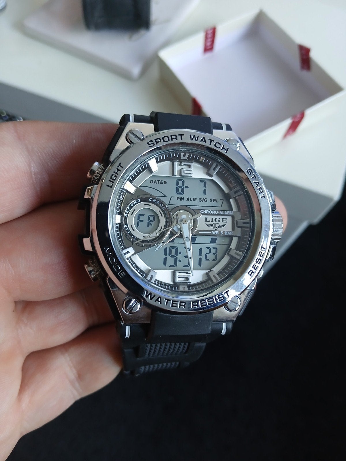 Sport Heren Horloge Saffierglas Waterdicht Schokbestend, Ophalen of Verzenden