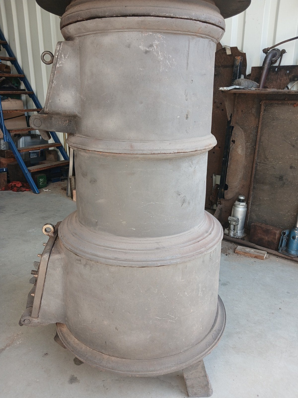 Atelier/werkplaats houtkachel , 140 j. Oud, Ophalen