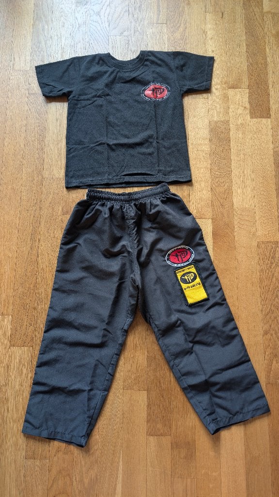 Krav Maga outfit. Maat 134/140, Sport en Fitness, Vechtsporten en Zelfverdediging, Gebruikt, Overige, Maat XS of kleiner, Ophalen of Verzenden