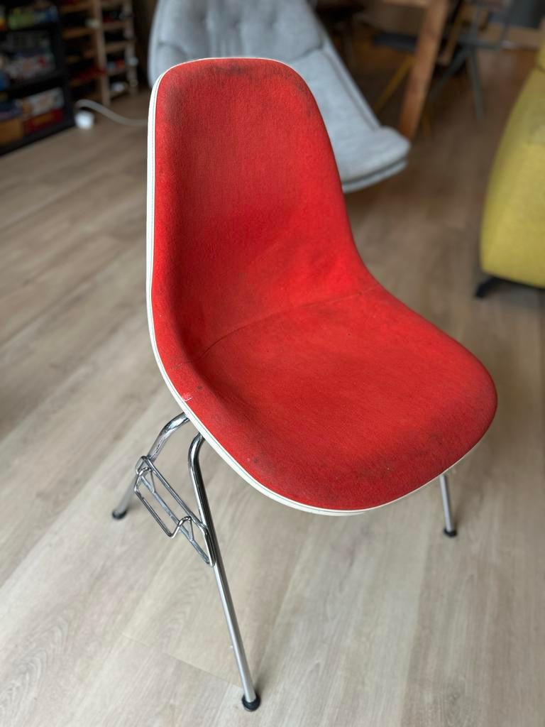 Vitra DSX stoel van Eames, Herman Miller, Huis en Inrichting, Stoelen, Ophalen, Stof, Gebruikt, Eén