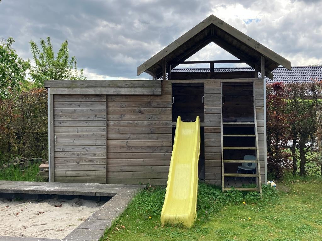 Houten speelhuis met opbergruimte, Ophalen, Gebruikt, Hout