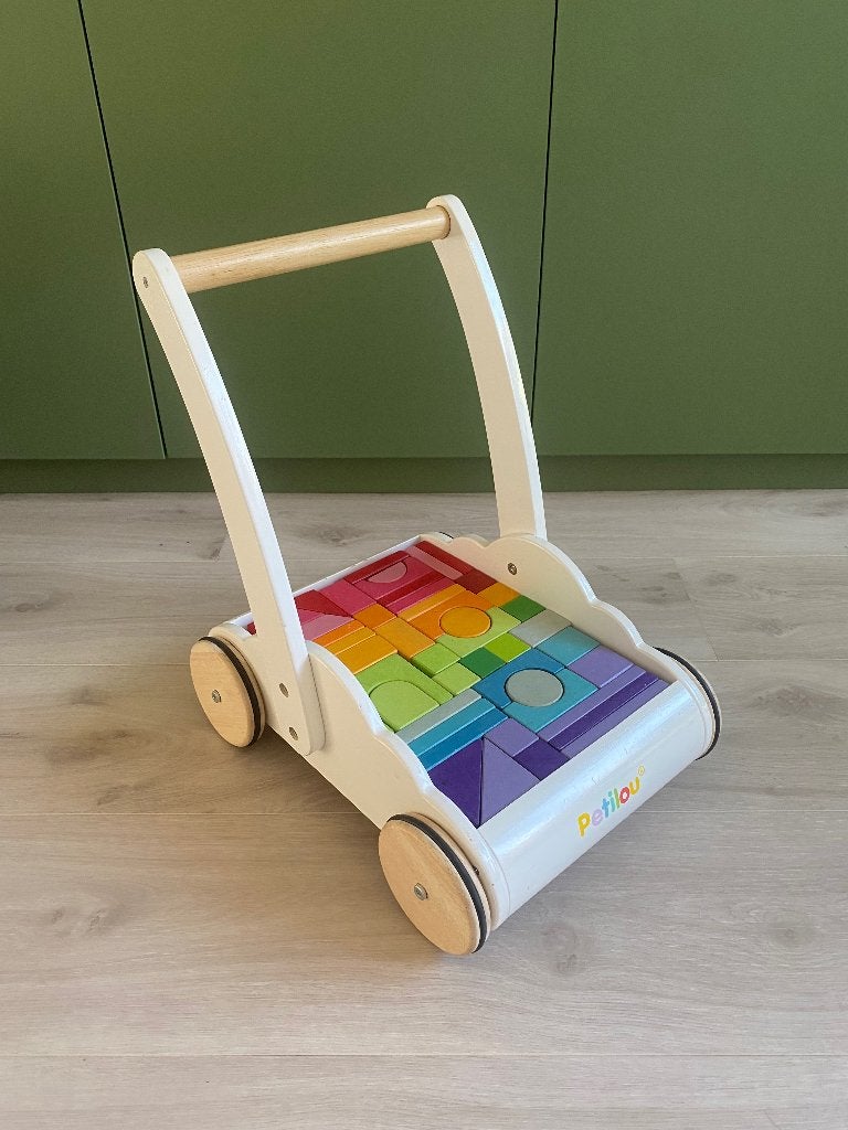 Houten loopwagen Petilou, Kinderen en Baby's, Speelgoed | Houten speelgoed, Ophalen, Gebruikt, Duw- of Trekspeelgoed