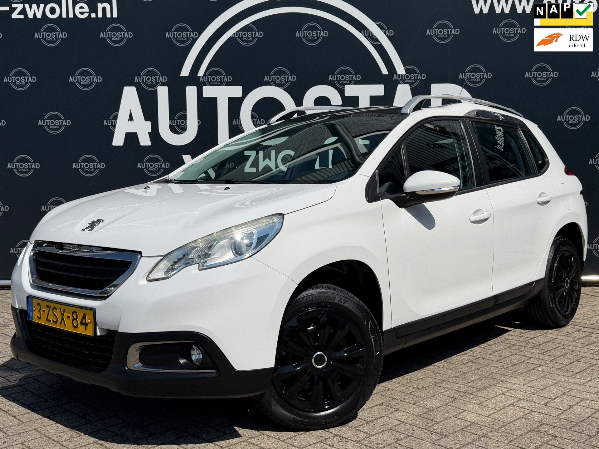 Peugeot 2008 1.2 PureTech Active NL-Auto / NAP / Pano / APK, Voorwielaandrijving, Euro 5, Stof, 40 €/maand