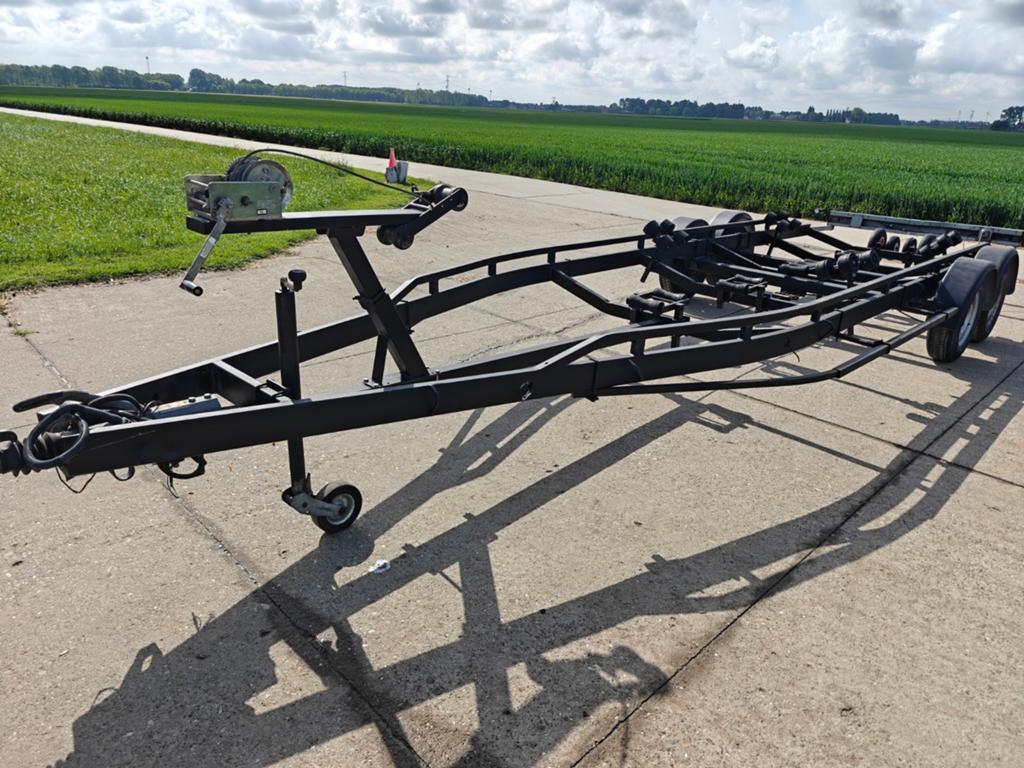 Zwarte Kalf 3500kg boottrailer 9 meter lang, Watersport en Boten, Boottrailers, Ophalen, Gebruikt, 9 meter of meer, 3000 kg of meer