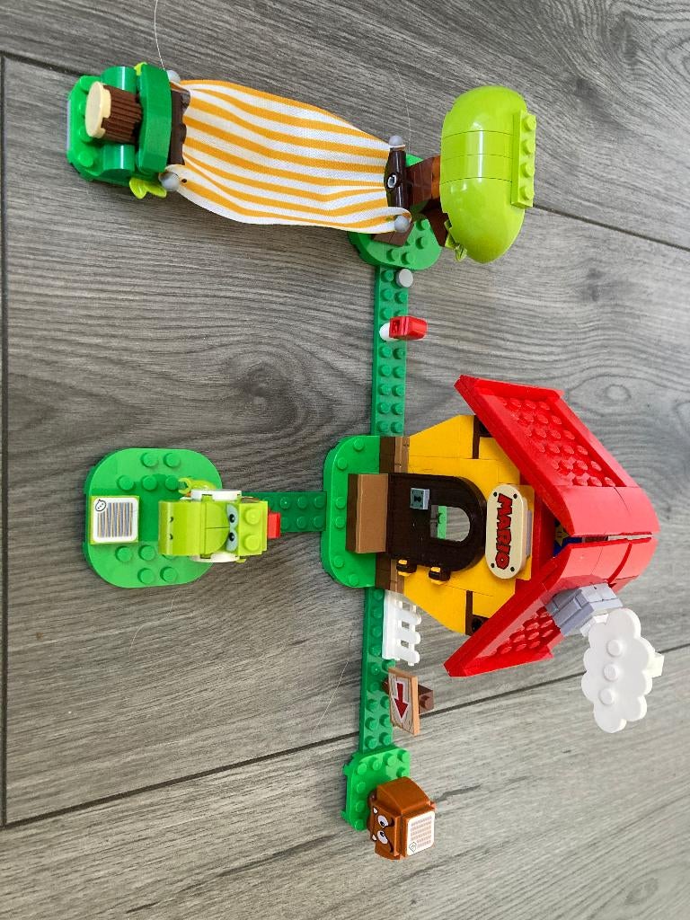 LEGO Super Mario Mario's Huis & Yoshi - 71367, Ophalen, Zo goed als nieuw