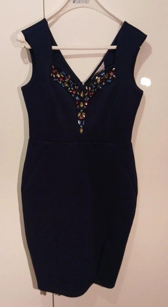 Lipsy paarse jurk met steentjes, nooit gedragen, Lipsy, Ophalen of Verzenden, Nieuw, Paars