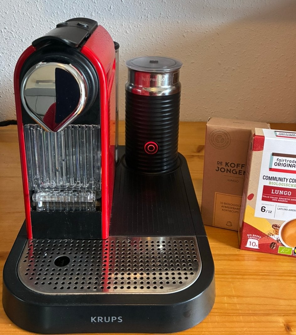 Nespresso Krups CitiZ + melkopschuimer | Werkt perfect, Witgoed en Apparatuur, Koffiezetapparaten, Koffiemachine, Ophalen of Verzenden