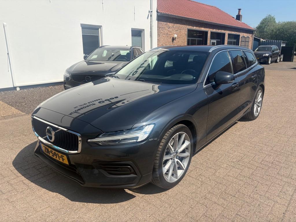 Volvo V60 T4 Momentum Pro Leder Camera, 15 km/l, Euro 6, 4 cilinders, 1969 cc
