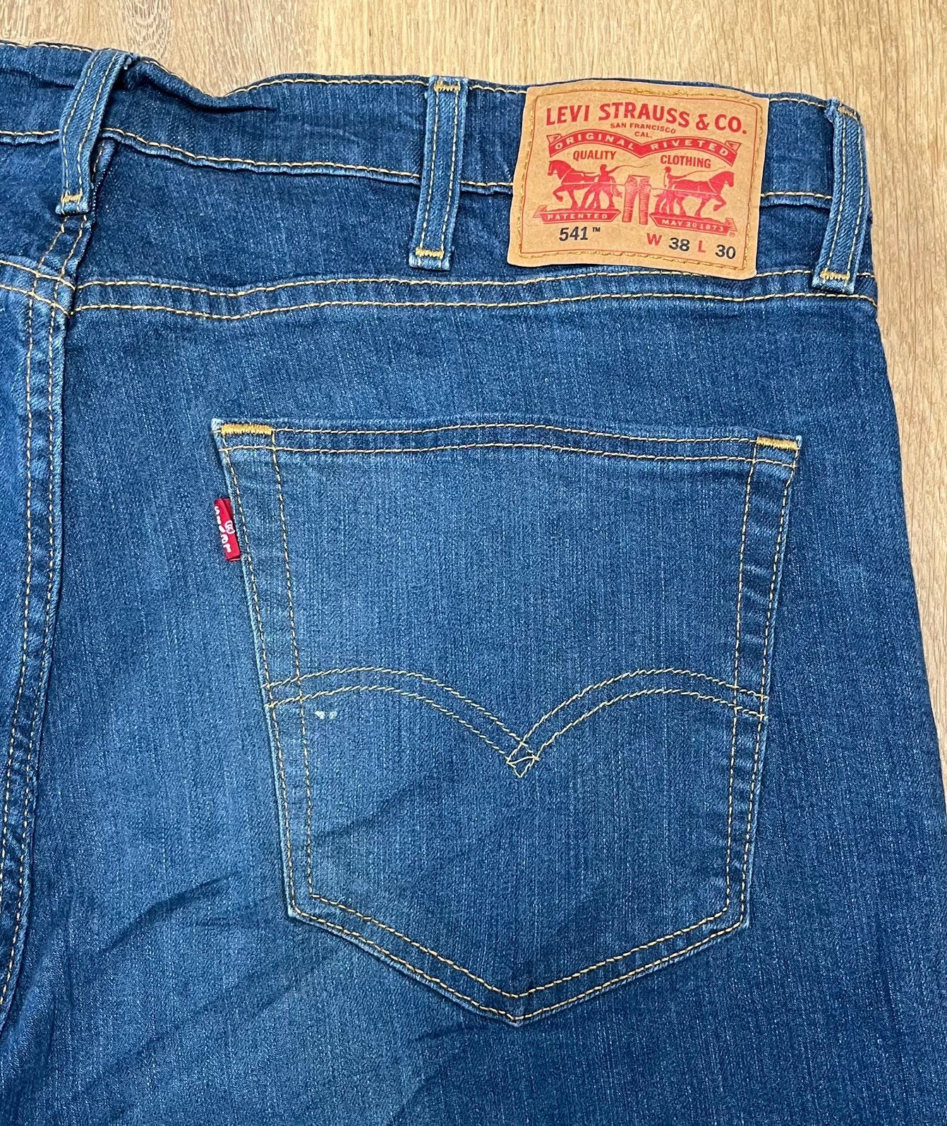 Levi’s 541 athletic taper jeans marineblauw - Maat W38 L30, Ophalen of Verzenden, Zo goed als nieuw, Blauw, W36 - W38 (confectie 52/54)