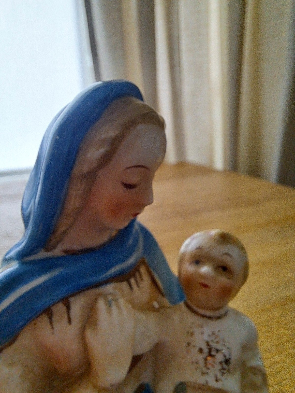 Vintage Maria met Kind beeldje - Porselein, Antiek en Kunst, Antiek | Religie, Ophalen of Verzenden