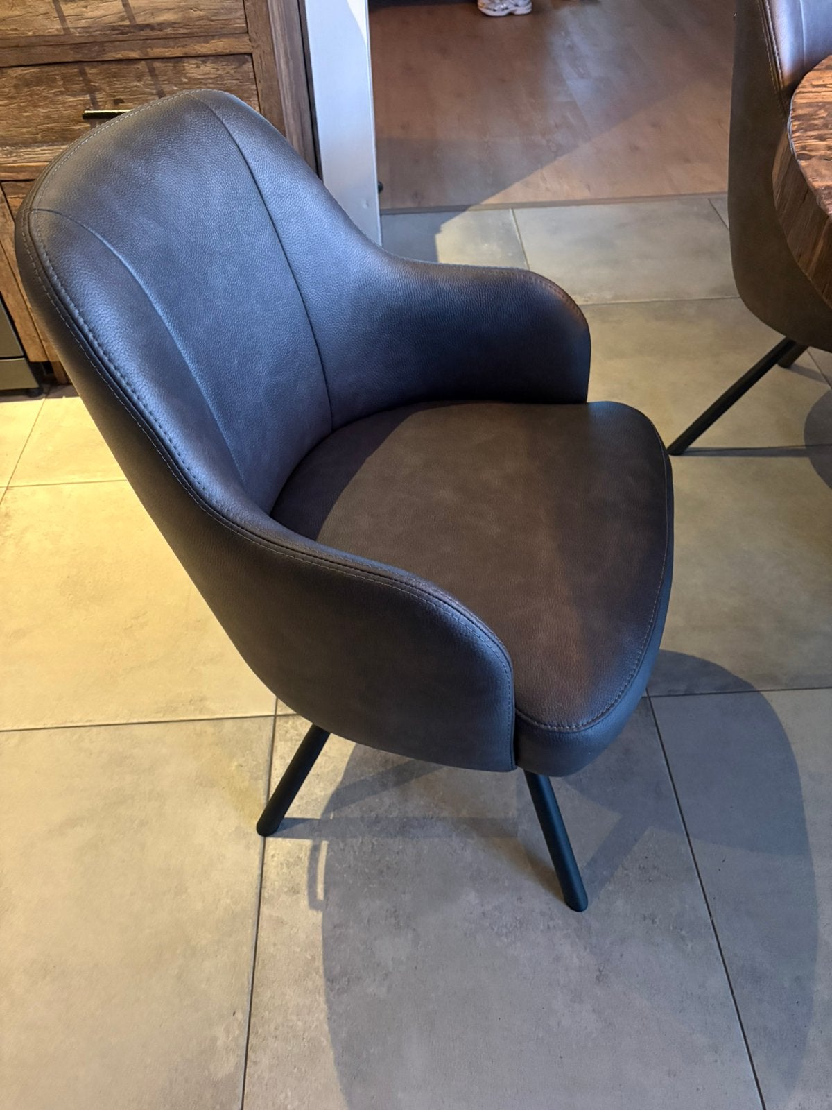 5 grijs/antraciet stoelen,metalen draaipoot, Huis en Inrichting, Fauteuils, Ophalen, Zo goed als nieuw, 50 tot 75 cm