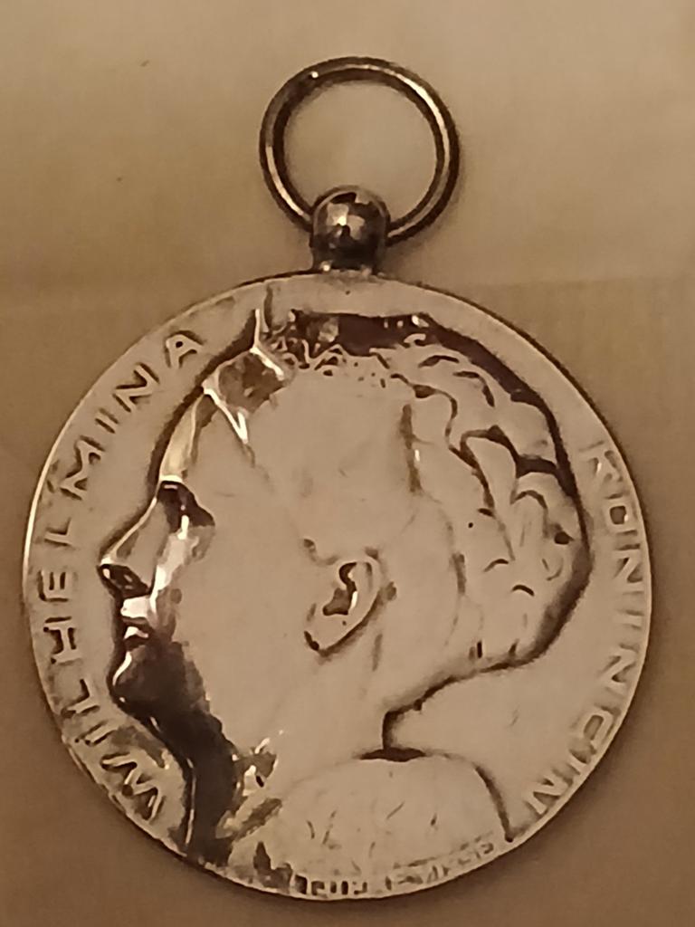Zilveren Medaille Koningin Wilhelmina 1898-1923, Ophalen of Verzenden, Zilver, Nederland