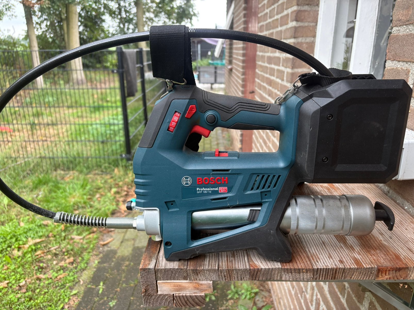 Bosch pro accu vetsmeer pomp, Ophalen, Zo goed als nieuw