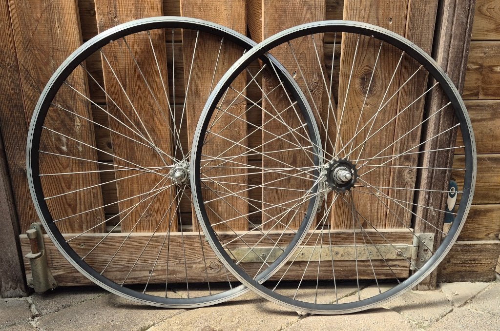Zo goed als nieuwe 28 inch wielset met terugtraprem, Wiel, Toerfiets, Ophalen of Verzenden, Zo goed als nieuw