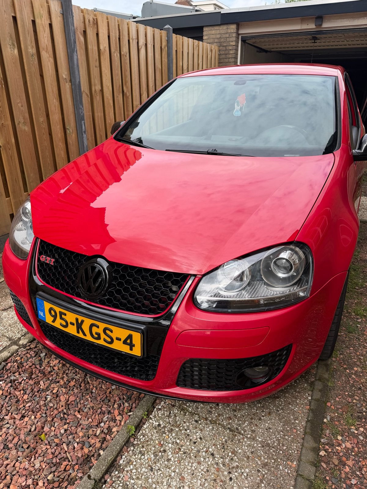 Volkswagen 2005 Rood 300 pk, Auto's, Particulier, Geïmporteerd, 17 km/l, 1984 cc
