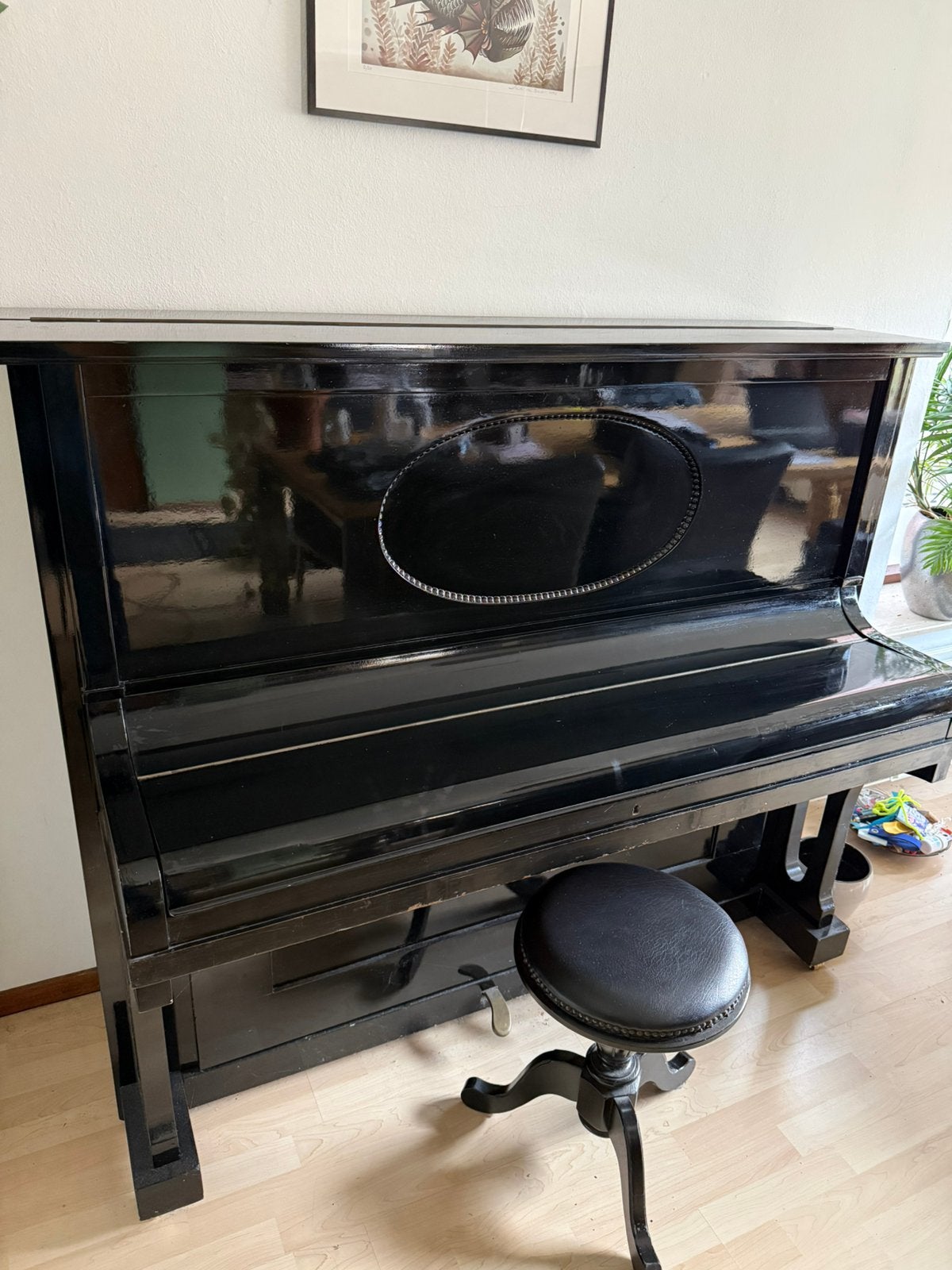 Piano Mignon incl. kruk, Ophalen, Zo goed als nieuw