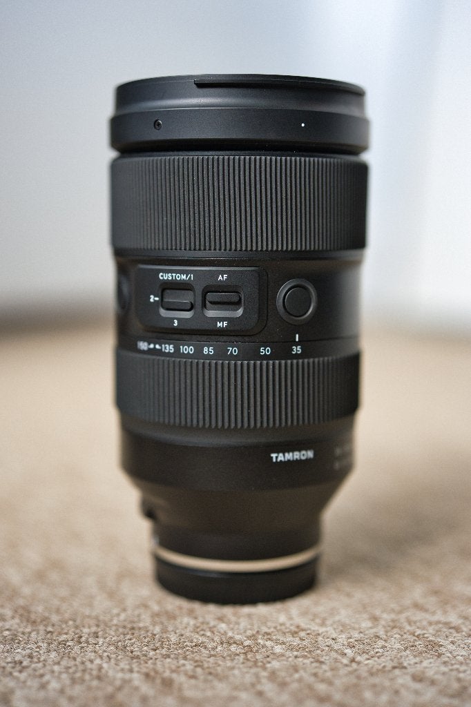 Tamron 35-150mm f2-f2.8 Di III VXD | Sony E-Mount, Sony E-mount, Zonnekap, Zo goed als nieuw, Tamron