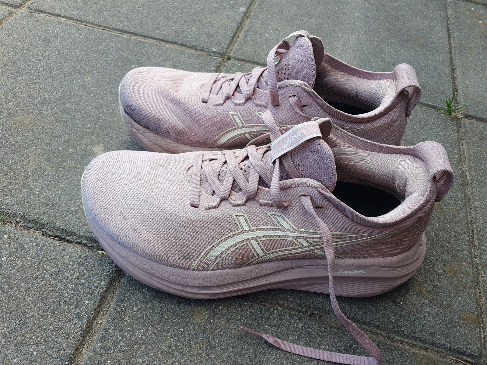 Asics gel nimbus 27, maat 39,5, Sport en Fitness, Ophalen of Verzenden, Zo goed als nieuw, Hardloopschoenen, Asics