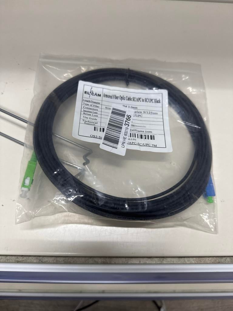 ELCAM Armored Fiber Optic Kabel SC/APC naar SC/UPC Zwart 7M, Ophalen of Verzenden, Nieuw