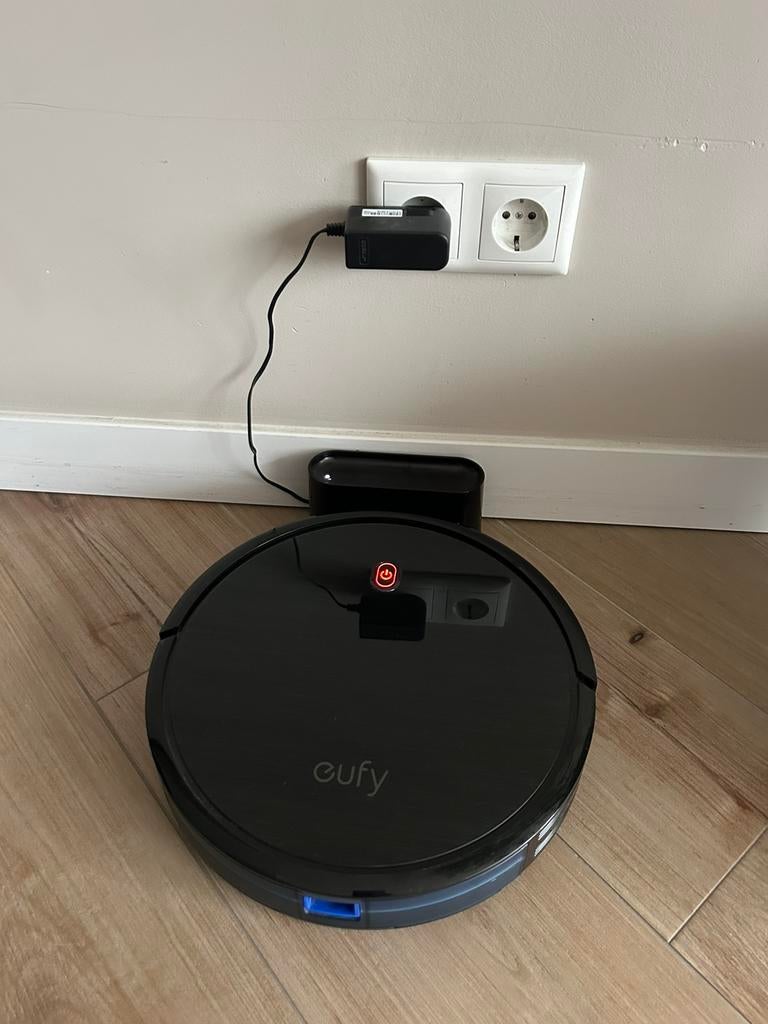 Te koop: Eufy RoboVac 11S – Slimme robotstofzuiger, Ophalen, Zo goed als nieuw, Robotstofzuiger