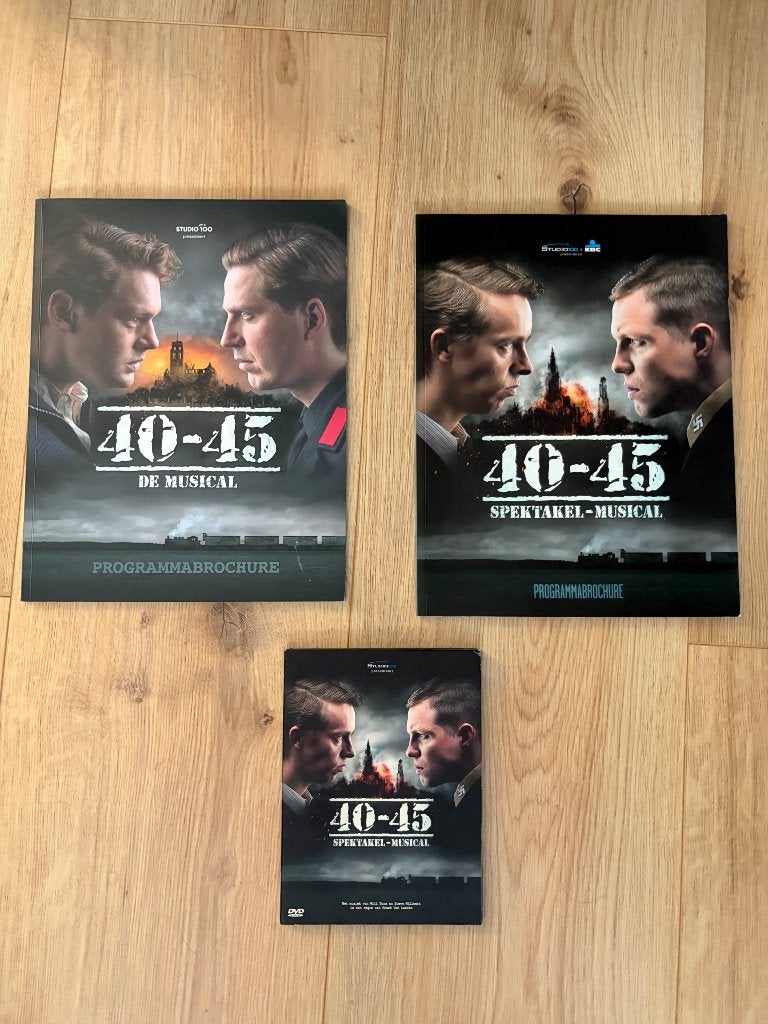 40-45 de musical dvd en programma brochures, Show, Inclusief doosje, Zo goed als nieuw, Educatief