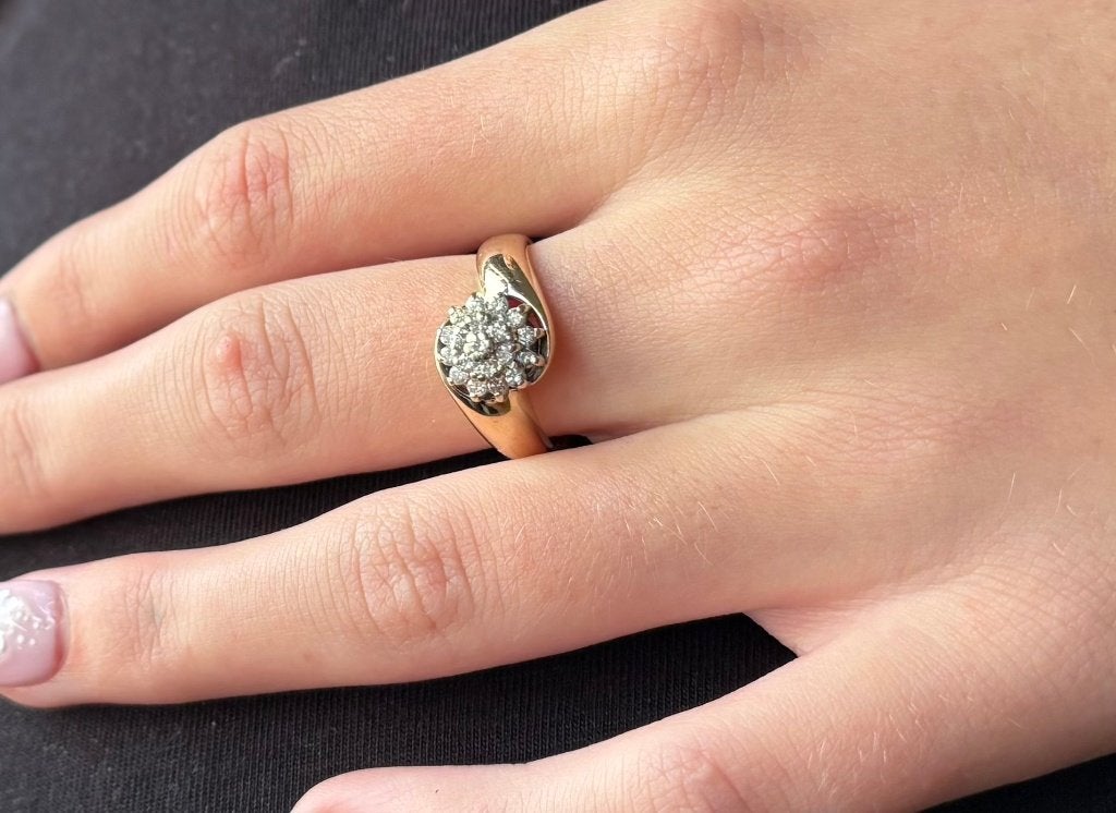 Diamanten luxe 14k gouden rozet entourage dame ring briljant, 18 tot 19, Voordeelsieraden, Ophalen of Verzenden, Zo goed als nieuw