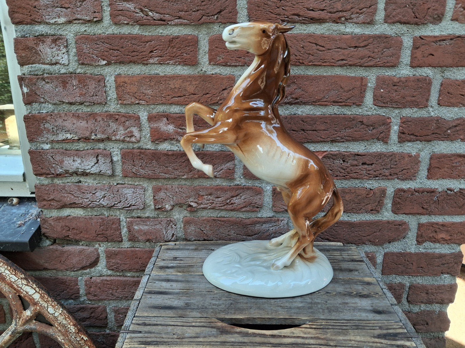 royal dux bohemia steigerend porseleinen paard, Antiek en Kunst, Ophalen