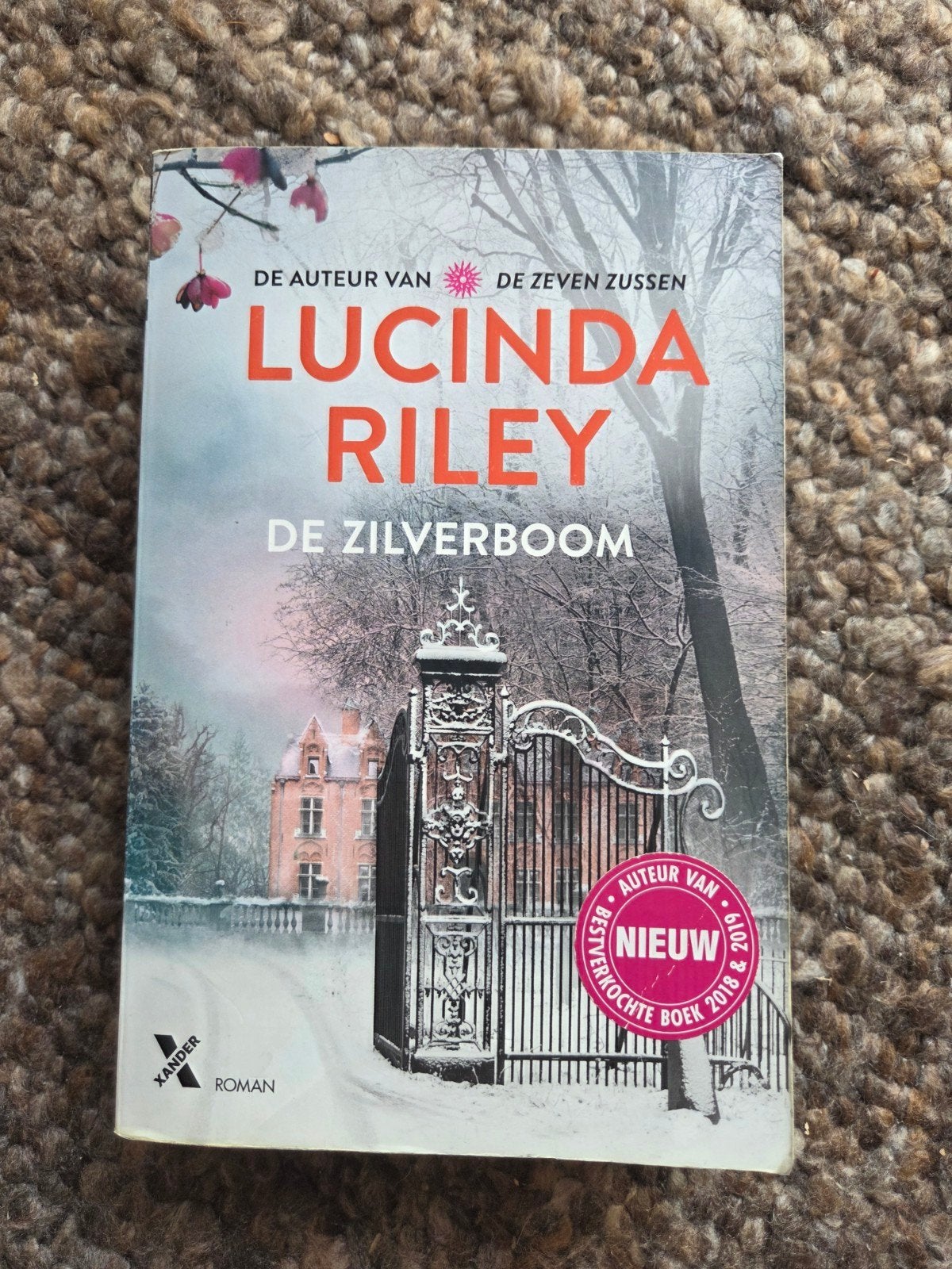 Lucinda Riley - De Zilverboom (Roman), Ophalen of Verzenden, Gelezen, Lucinda Riley, Nederland