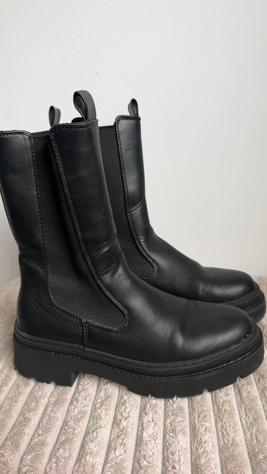 Zwarte Hoge Chelsea Boots /Chunky Laarzen Maat 37Goede staat, Verzenden, Zo goed als nieuw, Zwart