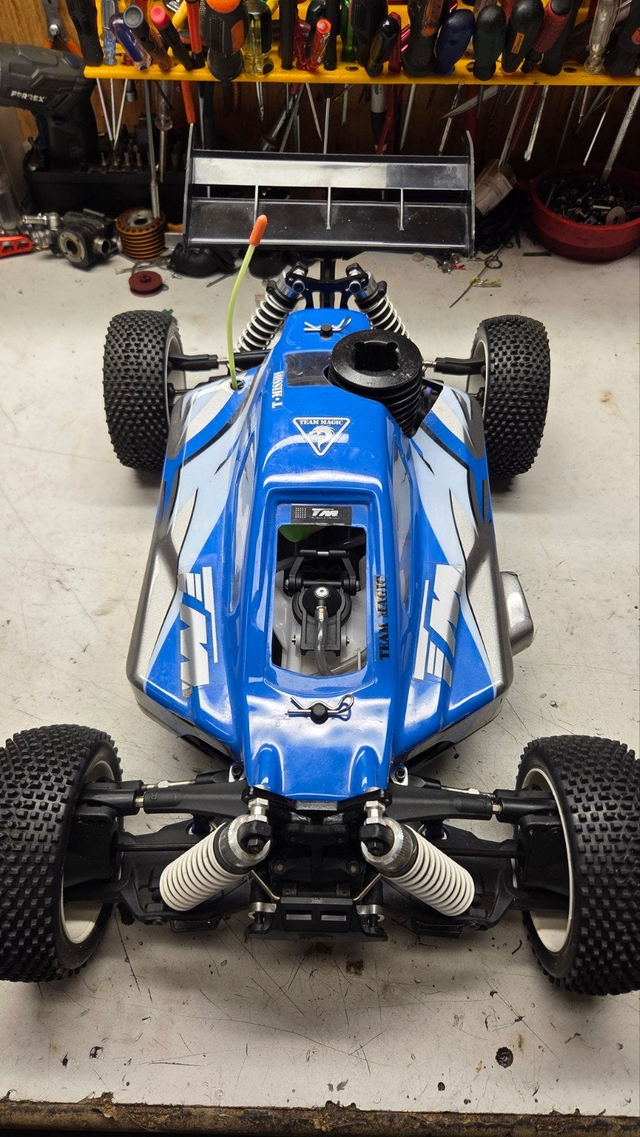 Te koop zogoed als nieuwe team m8jr, Hobby en Vrije tijd, Auto offroad, Ophalen of Verzenden, Zo goed als nieuw, Schaal 1:8