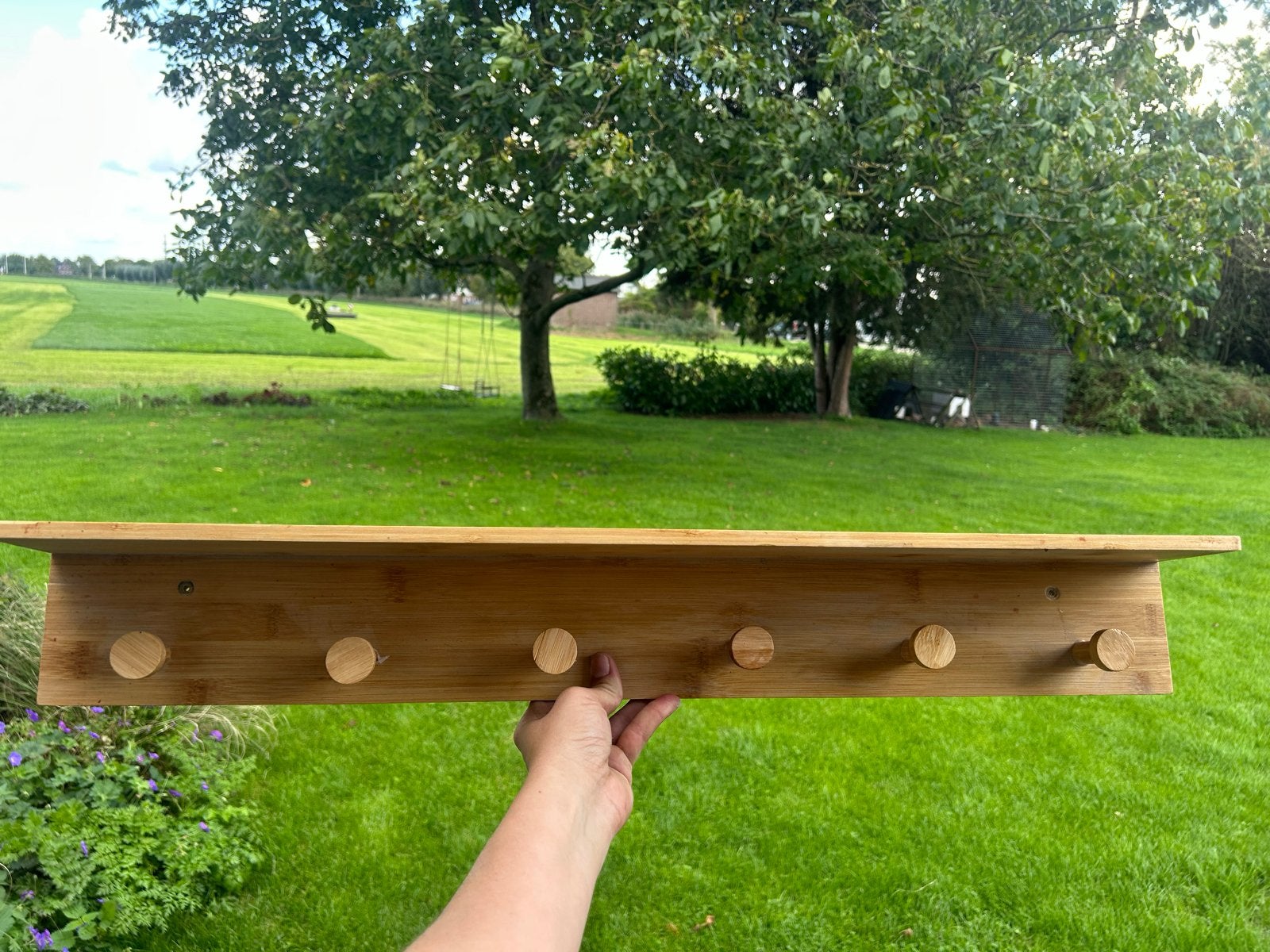 Bamboe (kinder)wandkapstok met 6 haken en plank, Wandkapstok, Ophalen of Verzenden, Zo goed als nieuw, Minder dan 100 cm