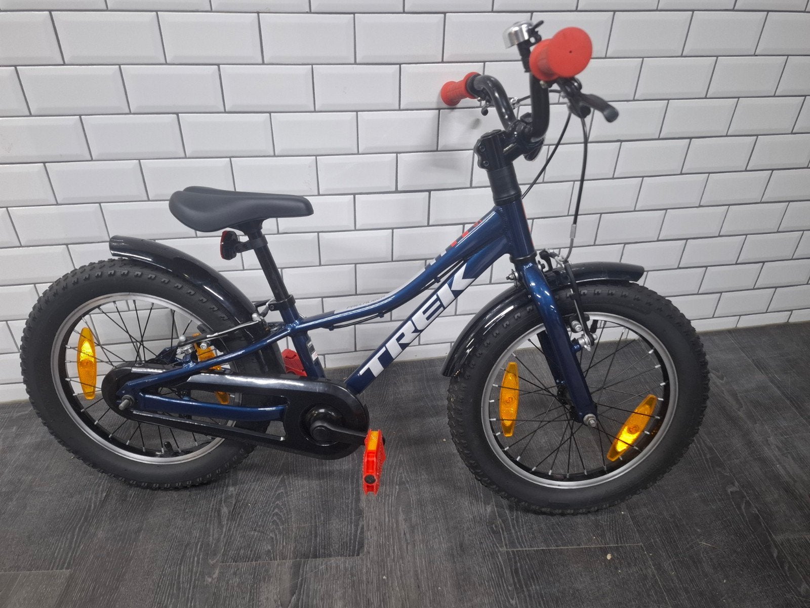 Trek Precaliber 16 inch kinderfiets - Zo goed als nieuw, Fietsen en Brommers, Fietsen | Kinderfietsjes, Ophalen, Zo goed als nieuw