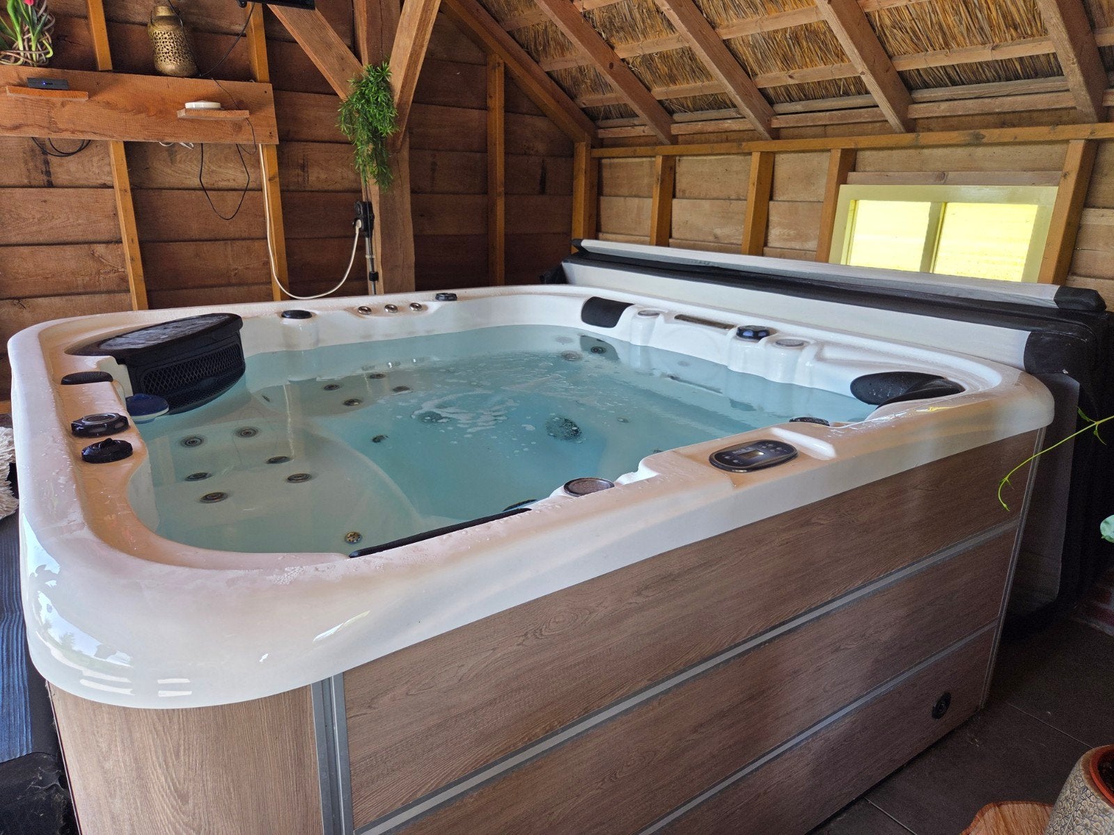 Key Largo Spa / Jacuzzi - 5 persoons, zo goed als nieuw, Ophalen of Verzenden, Zo goed als nieuw, Vast