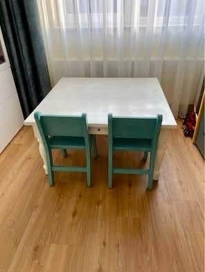 Houten kinder tafel en stoelen, Ophalen, Gebruikt, Tafel(s) en Stoel(en)