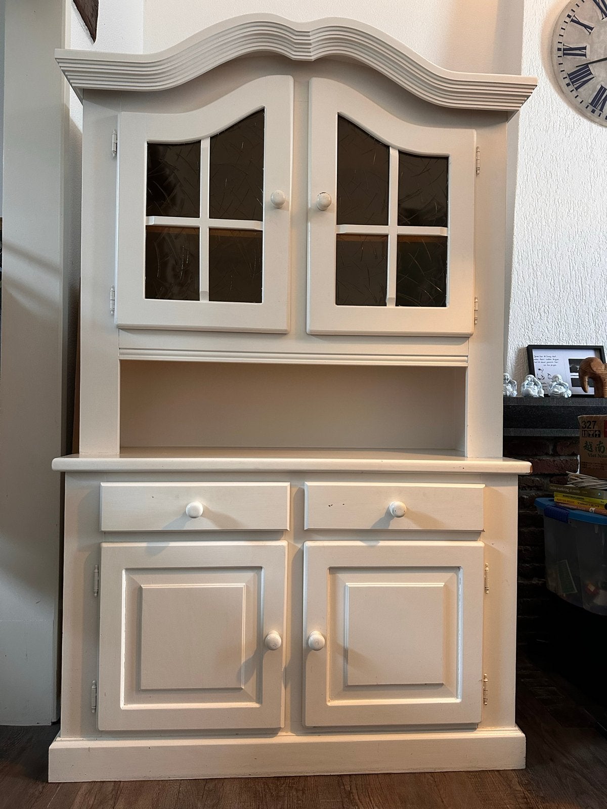 Grenen Witte Vitrinekast met Rookglas, Antiek en Kunst, Ophalen