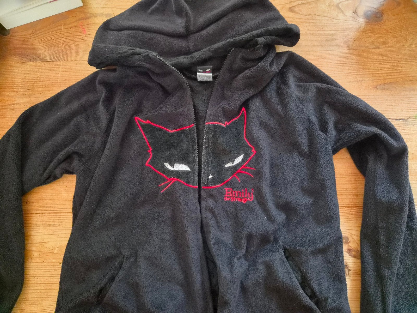 Emily the Strange fleece vest met capuchon, Zwart, Ophalen of Verzenden, Emily the Strange, Maat 36 (S)