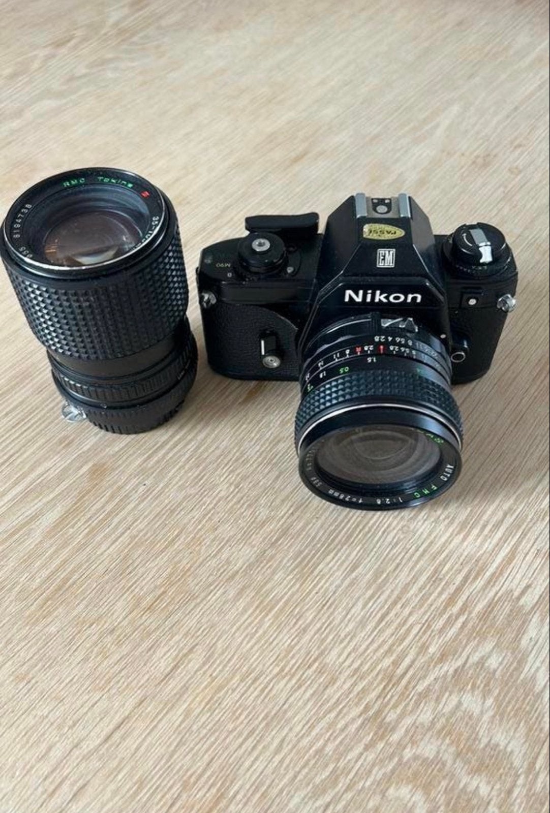 Nikon EM SLR met 28mm en 35-105mm lenzen, Ophalen of Verzenden, Gebruikt, Spiegelreflex, Nikon