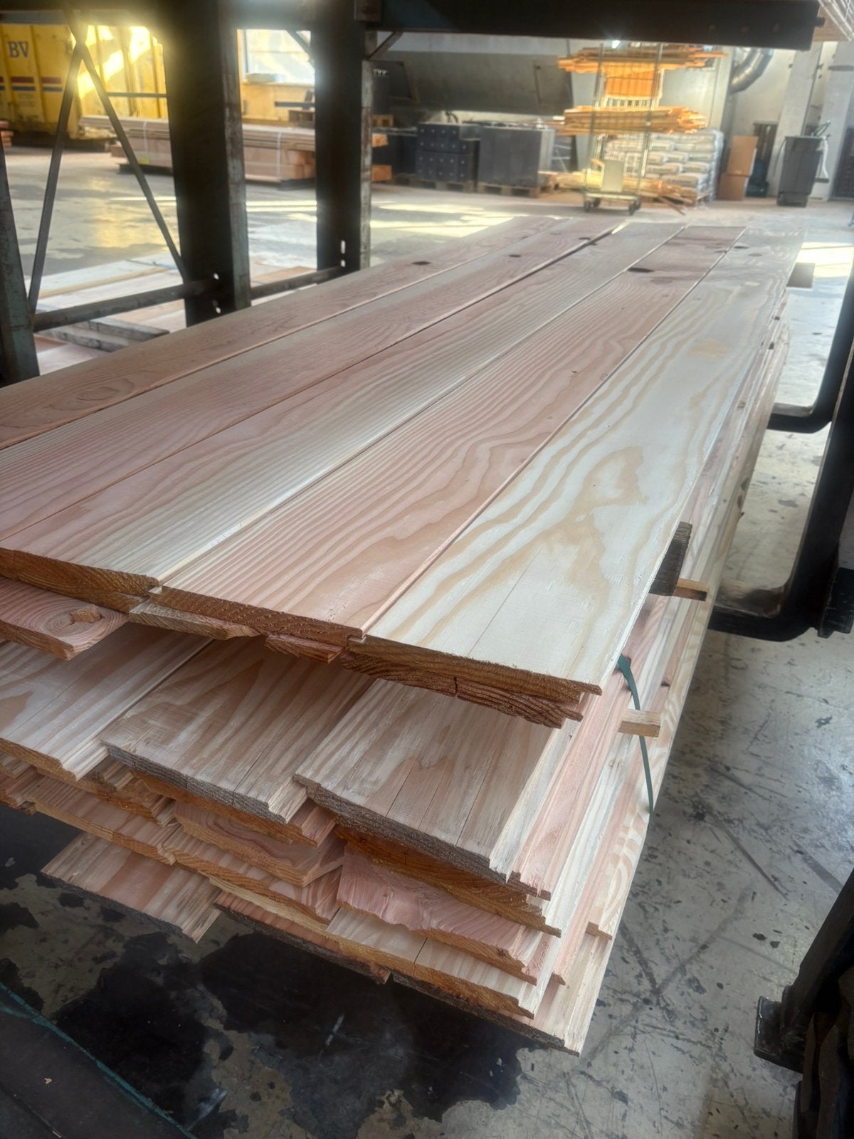 Douglas dakbeschot/B keus/gevelbekleding, Tuin en Terras, Palen, Balken en Planken, Ophalen, Zo goed als nieuw, 250 cm of meer