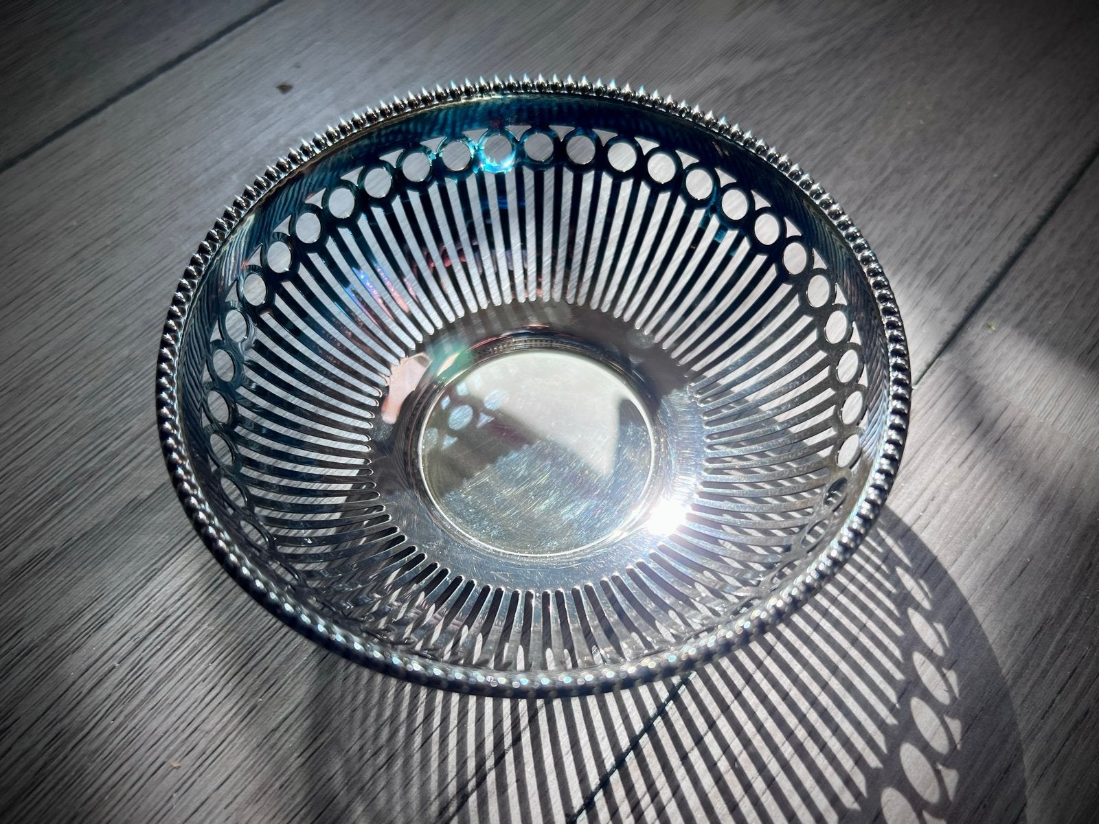 Zilverkleurig bonbonschaaltje Keltum, Ophalen of Verzenden, Zilver