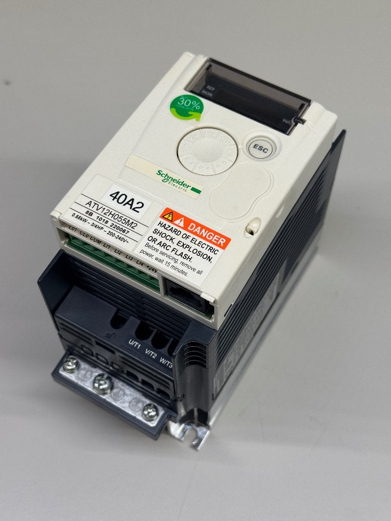 Schneider Electric ATV12H055M2 – 0,55kW frequentieregelaar, Ophalen of Verzenden, Zo goed als nieuw