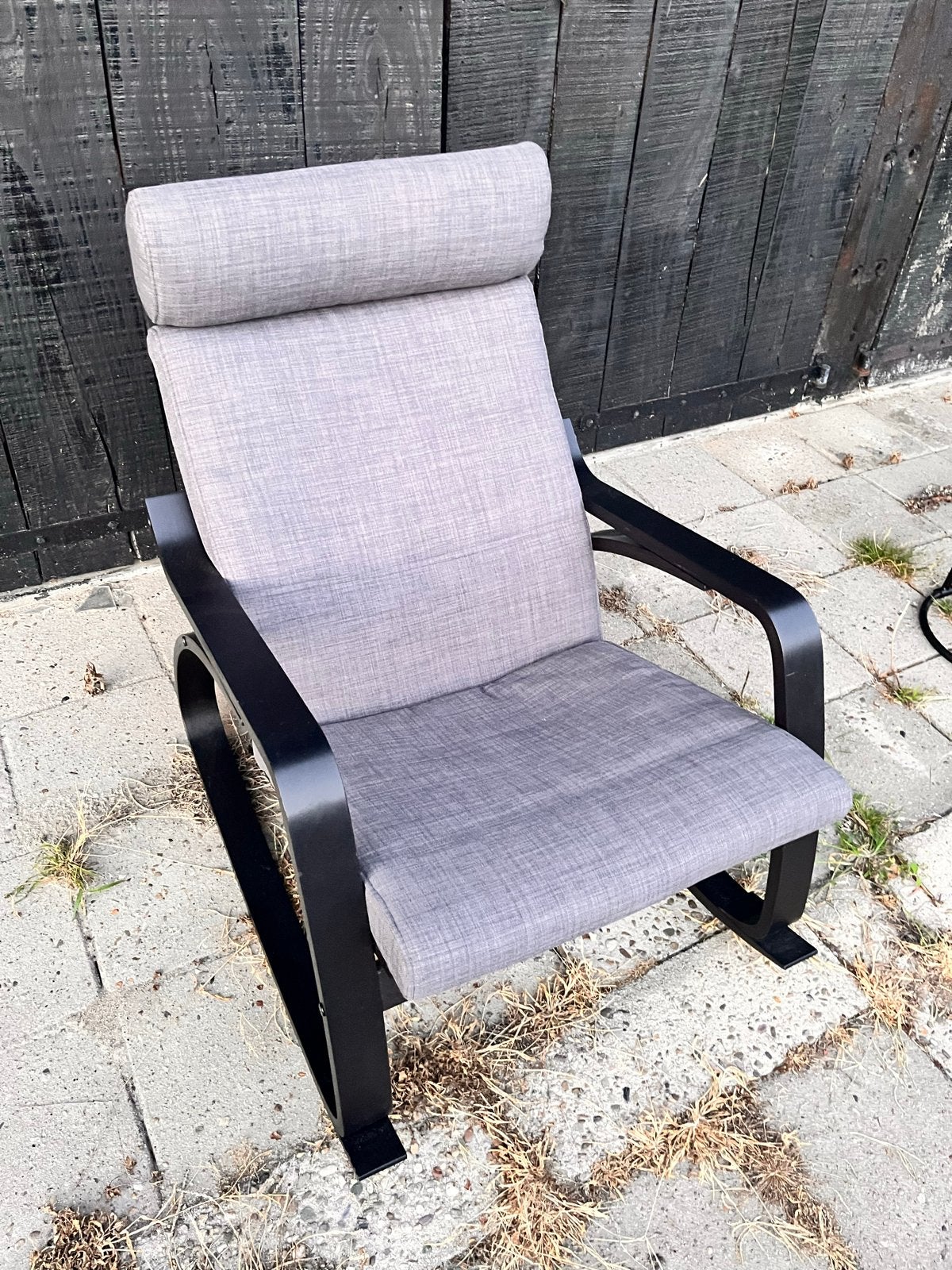 Comfortabele schommelstoel  - Grijs met Zwart Hout, Ophalen, Zo goed als nieuw, Hout, Eén