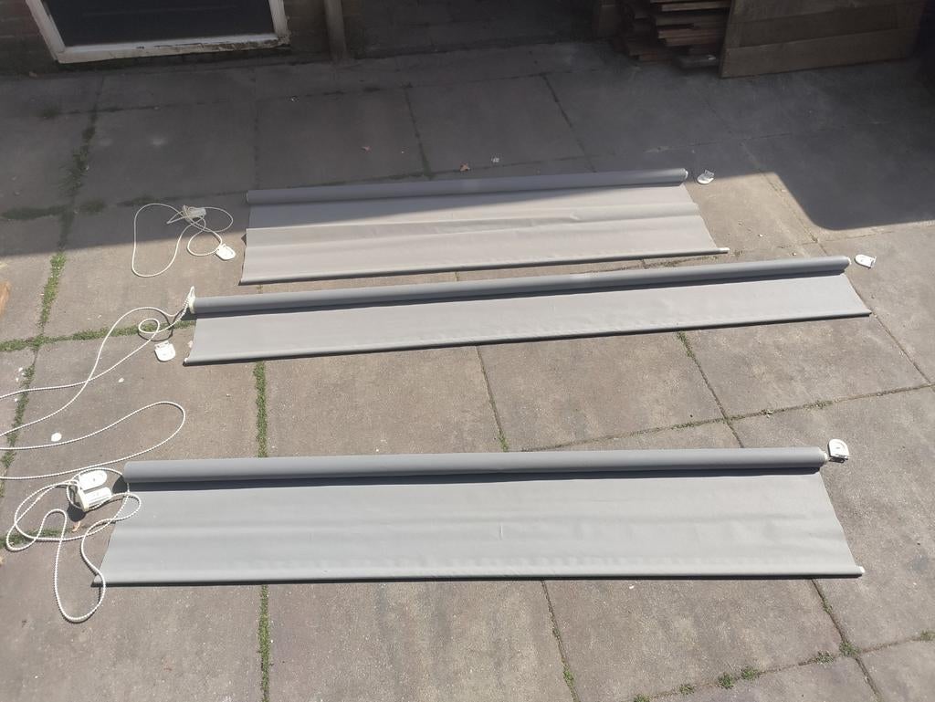 Rolgordijnen 5 stuks grijs 200cm hoog, Ophalen, Gebruikt
