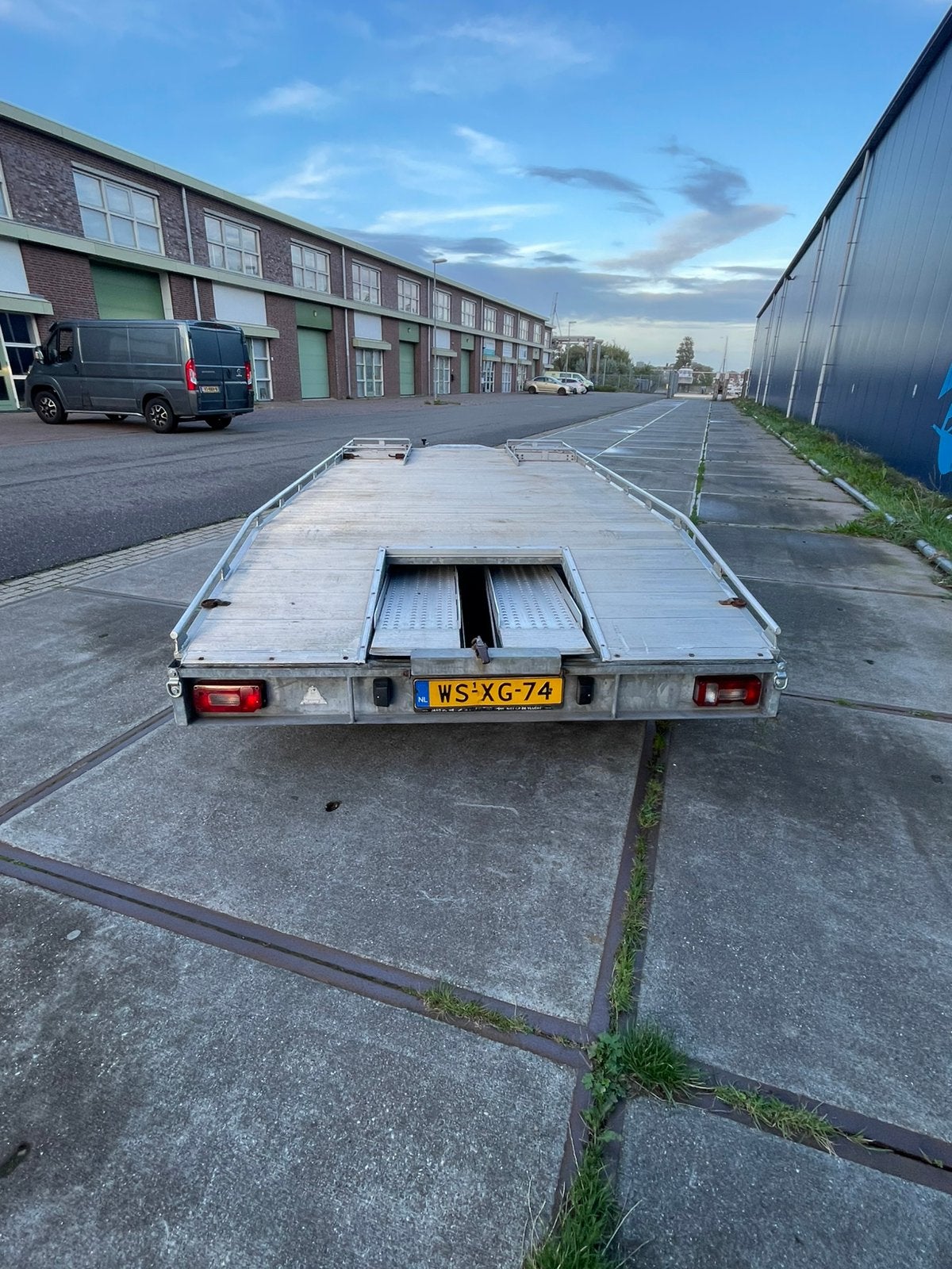 Tijhof/karhof auto ambulance, Ophalen