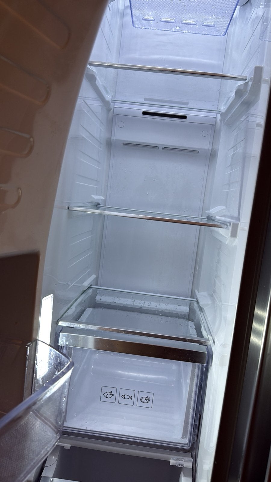 Foto 17 van Samsung Amerikaanse koelkast 570L Food Showcase ijs/water